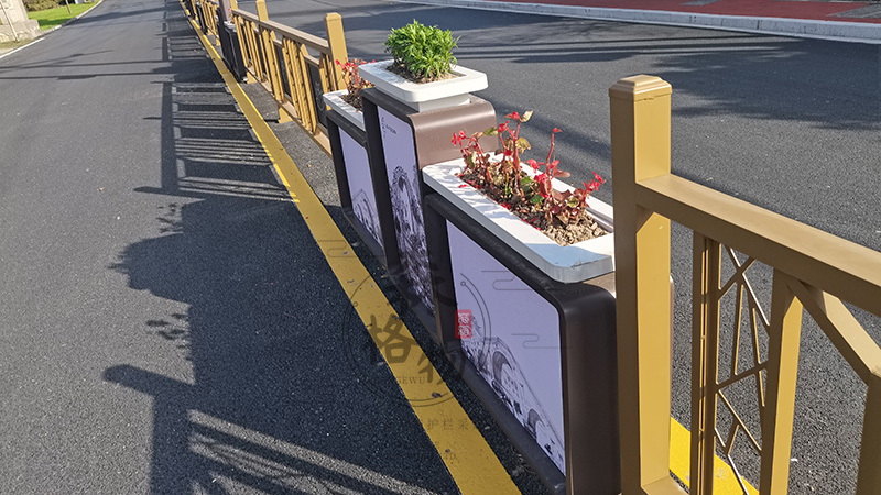美麗鄉(xiāng)村道路花箱護欄案例
