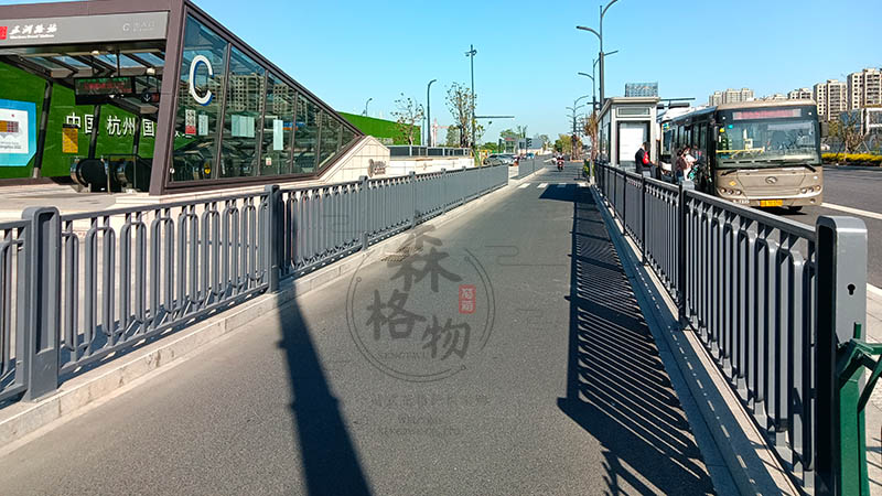 市政鋅鋼隔離護(hù)欄