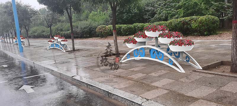 戶外藝術立體花架都用什么材質 戶外藝術立體花架都用什么材質