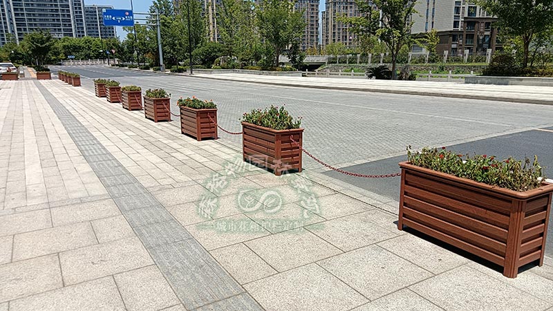 鋁合金花箱是以后城市越來越常見的花箱 鋁合金花箱是以后城市越來越常見的花箱