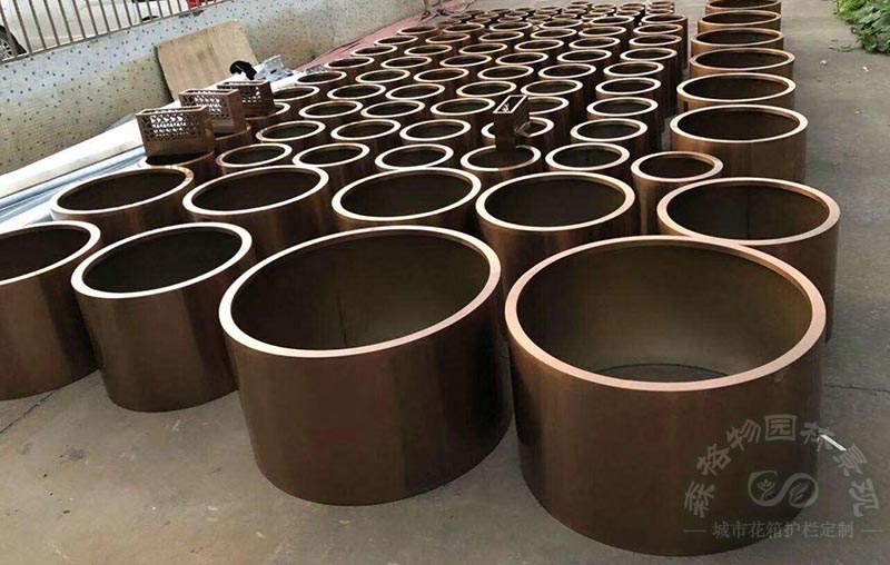 鍍鋅鋼花箱的優(yōu)缺點(diǎn) 鍍鋅鋼花箱的優(yōu)缺點(diǎn)